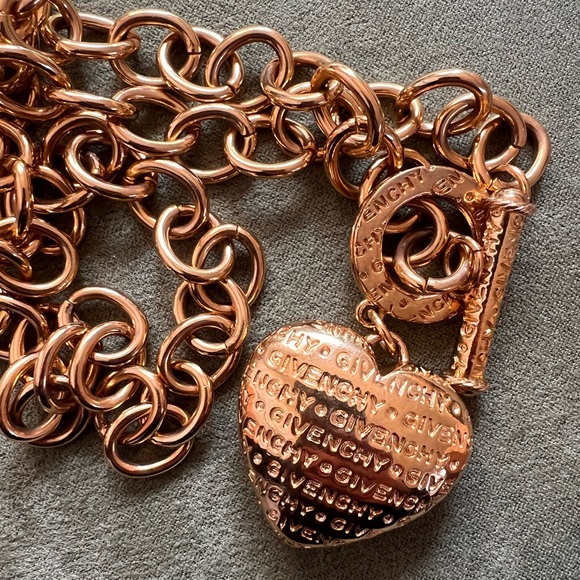 Givenchy Puffy Heart Toggle Necklace Vintage - Picture 1 of 12